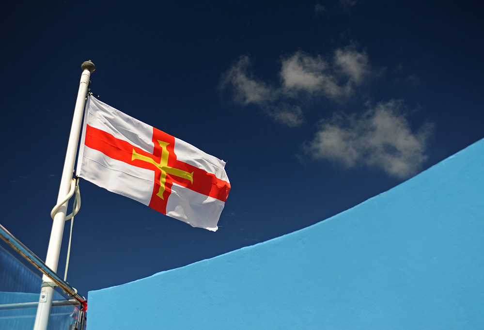 Guernsey Guernsey Flag, Pembroke Bay